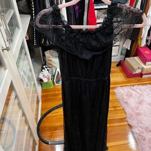 Maxi black lace off shoulders